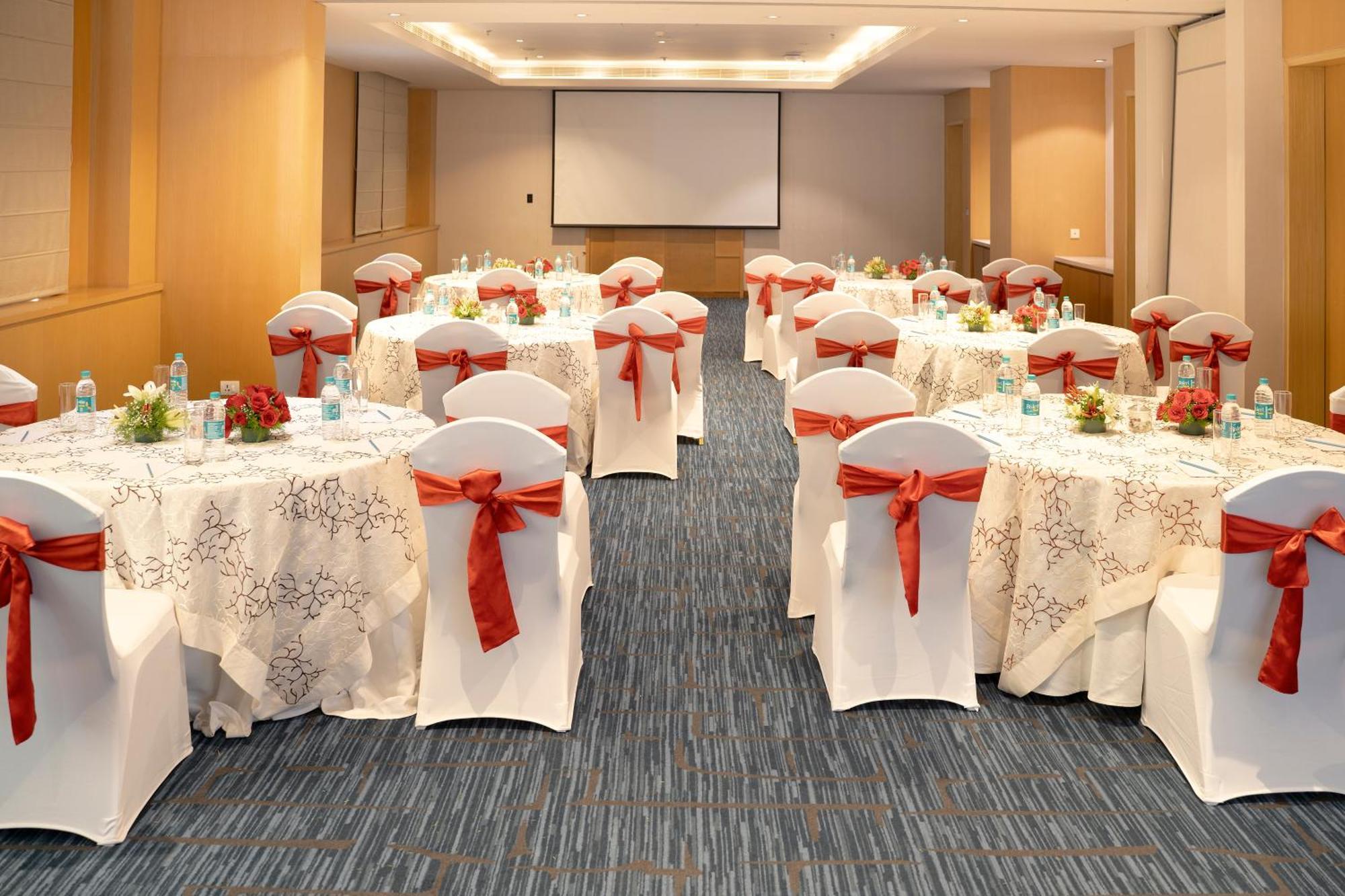 Sheraton Hyderabad Hotel Εξωτερικό φωτογραφία