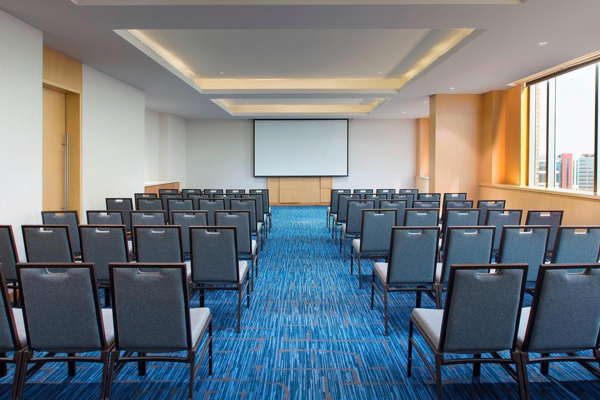 Sheraton Hyderabad Hotel Εξωτερικό φωτογραφία