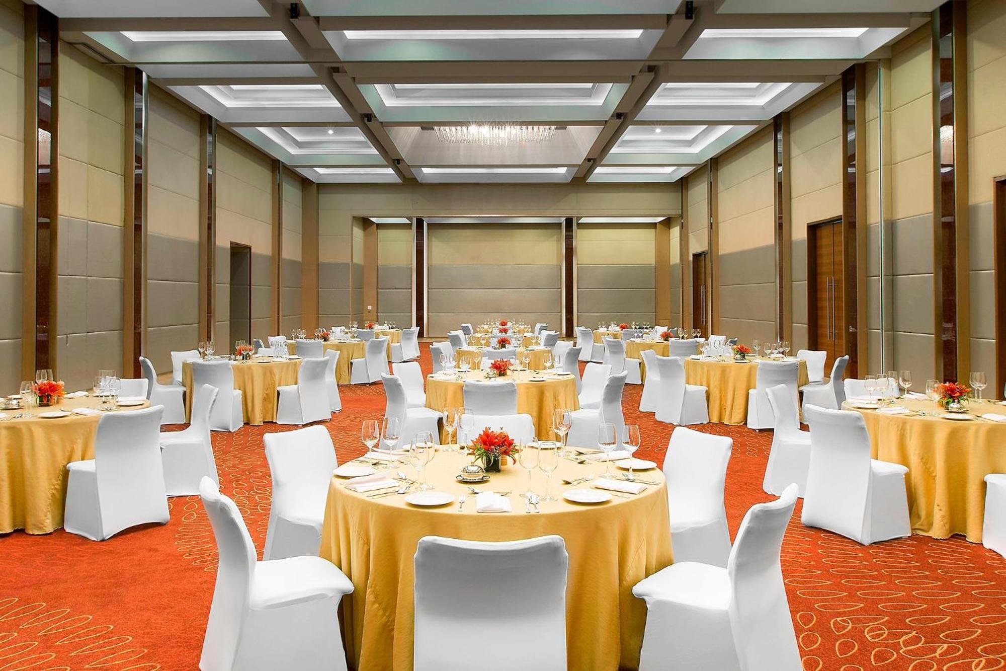 Sheraton Hyderabad Hotel Εξωτερικό φωτογραφία