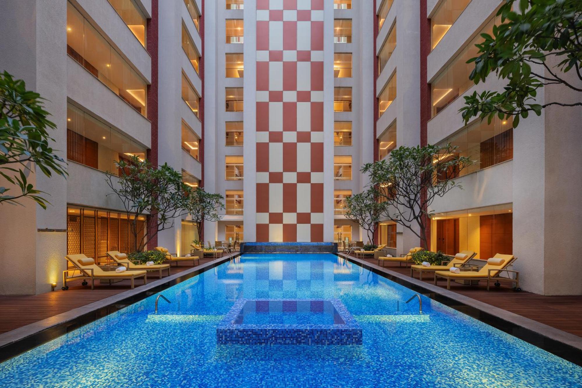 Sheraton Hyderabad Hotel Εξωτερικό φωτογραφία
